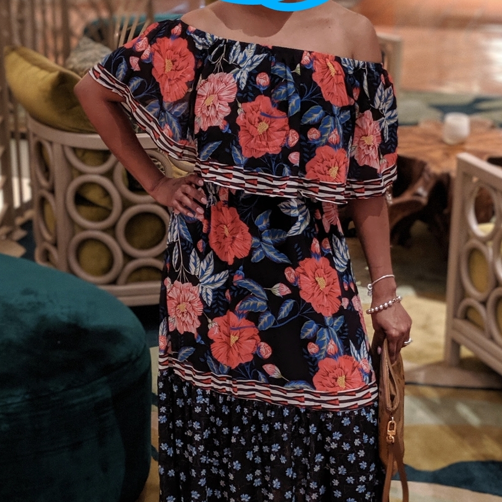 Vici Black Floral Off-Shoulder Maxi Dress